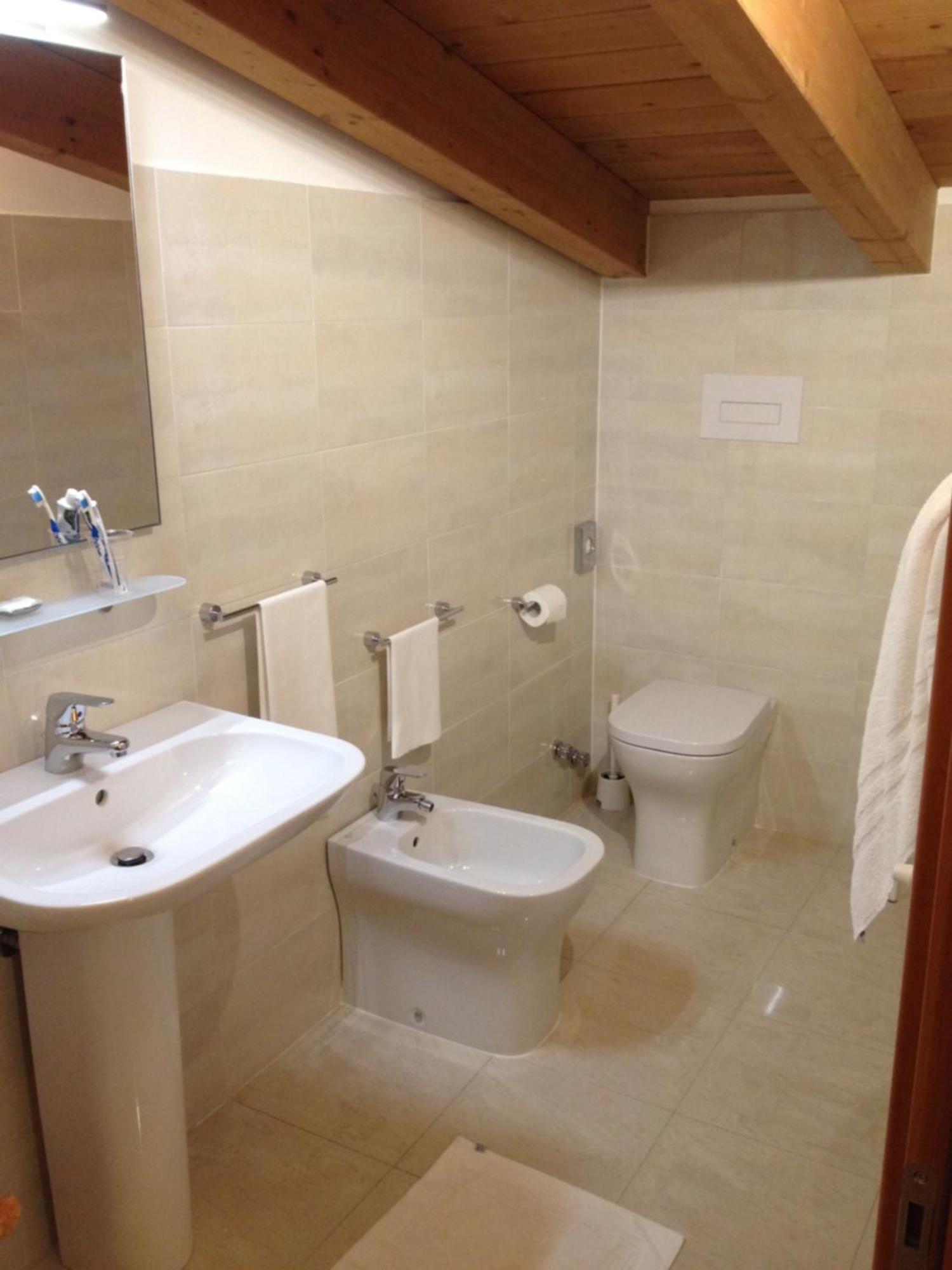 Hotel Gf Cesano Boscone Værelse billede