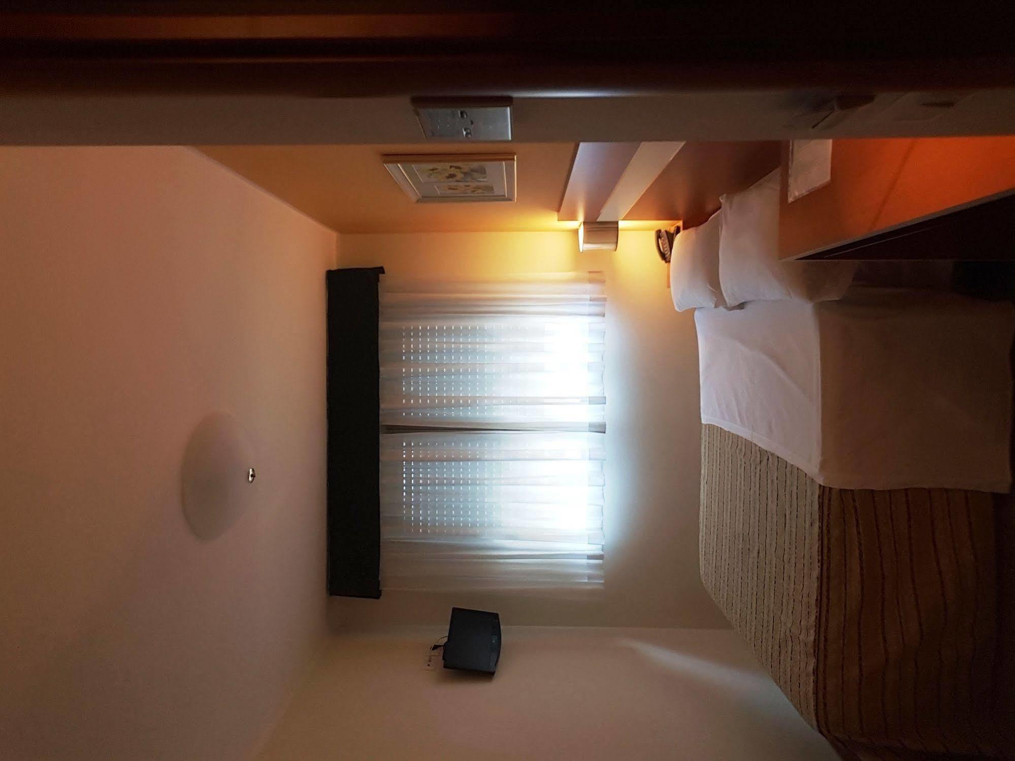 Hotel Gf Cesano Boscone Eksteriør billede